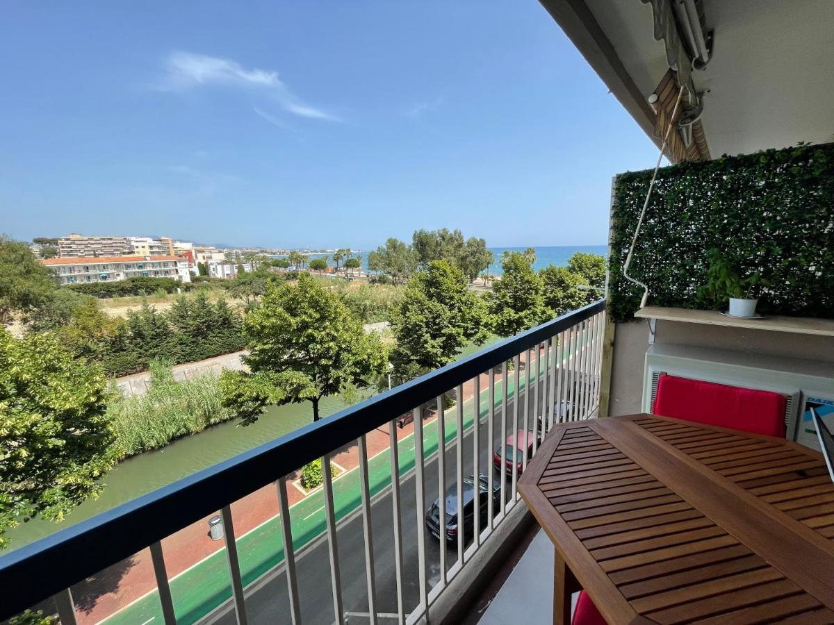 Vue Sur Mer - Magnifique Appartement Tout Confort - Terrasse Et Parking Prive Cagnes-sur-Mer Exteriör bild