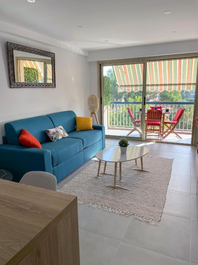 Vue Sur Mer - Magnifique Appartement Tout Confort - Terrasse Et Parking Prive Cagnes-sur-Mer Exteriör bild